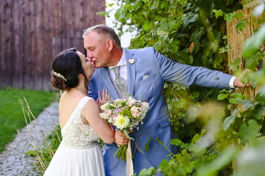 Svatební balíček Klasik - 5 - 6 hodin s vámi, Půldenní focení - Fotografie č. 2