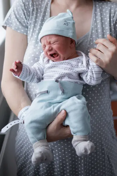 Lifestylové focení v porodnici (Fresh 48), Newborn focení - Fotografie č. 6