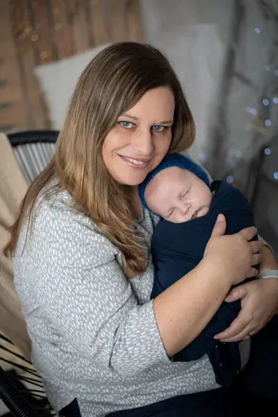 Novorozenecké foceni ateliér, doma nebo v porodnici, Newborn focení - Fotografie č. 6