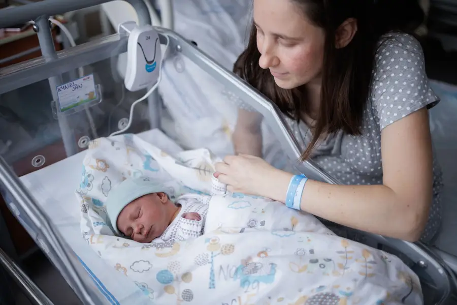Lifestylové focení v porodnici (Fresh 48), Newborn focení - Fotografie č. 5