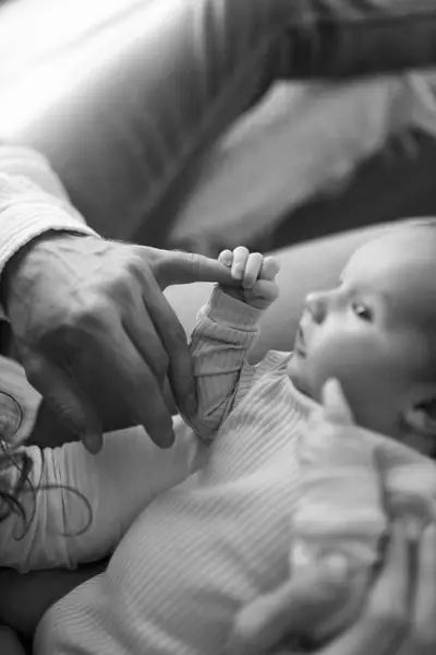 Lifestylové newborn focení v pohodlí domova, Newborn focení - Fotografie č. 2