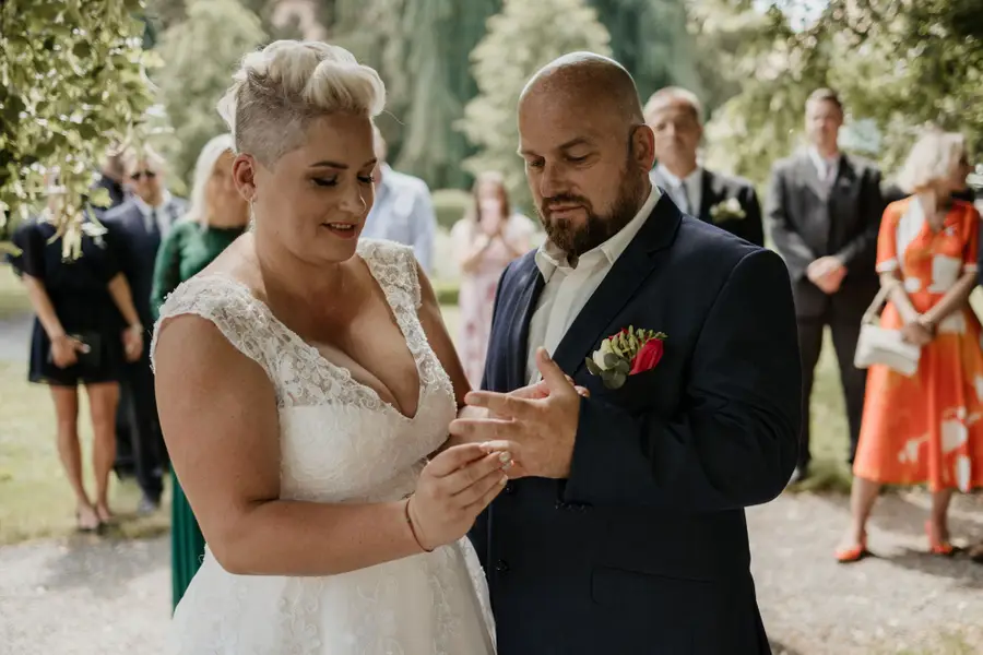 Mini svatba - do 3 hodin, Jen obřad a portrét - Fotografie č. 11