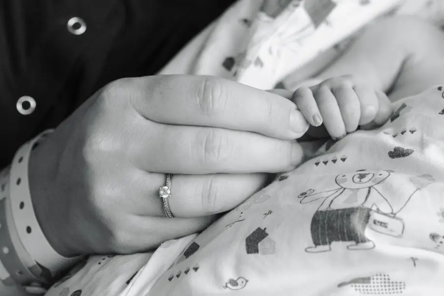 Lifestylové focení v porodnici (Fresh 48), Newborn focení - Fotografie č. 14