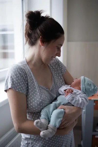 Lifestylové focení v porodnici (Fresh 48), Newborn focení - Fotografie č. 1