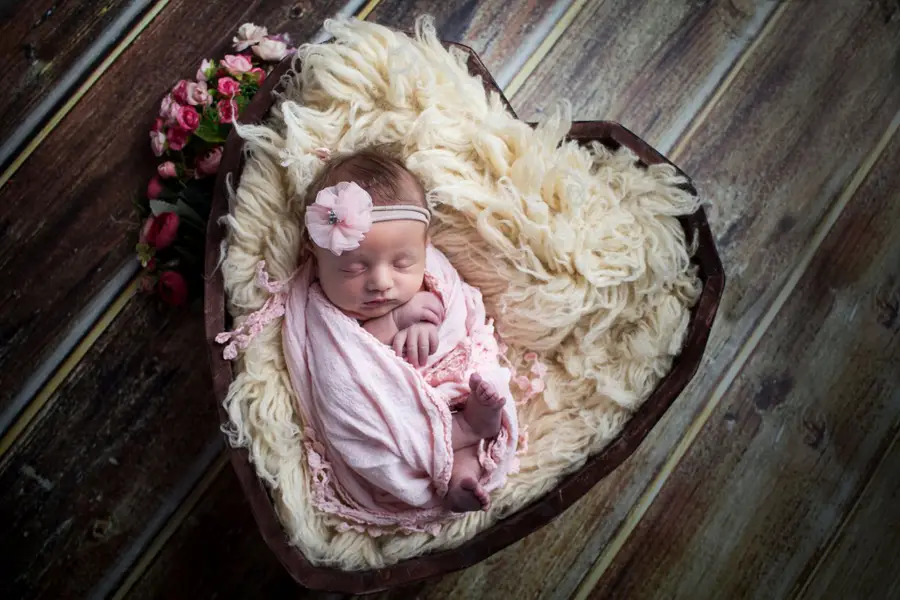 Novorozenecké foceni ateliér, doma nebo v porodnici, Newborn focení - Fotografie č. 4