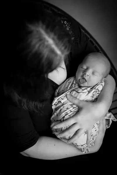 Novorozenecké foceni ateliér, doma nebo v porodnici, Newborn focení - Fotografie č. 3