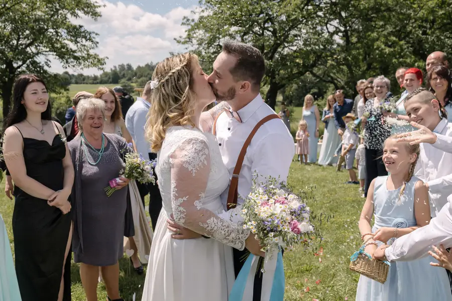 Mini svatba - do 3 hodin, Jen obřad a portrét - Fotografie č. 1