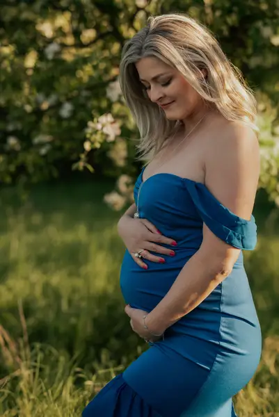 Těhotenské focení+miminko, Těhotenské focení - Fotografie č. 12