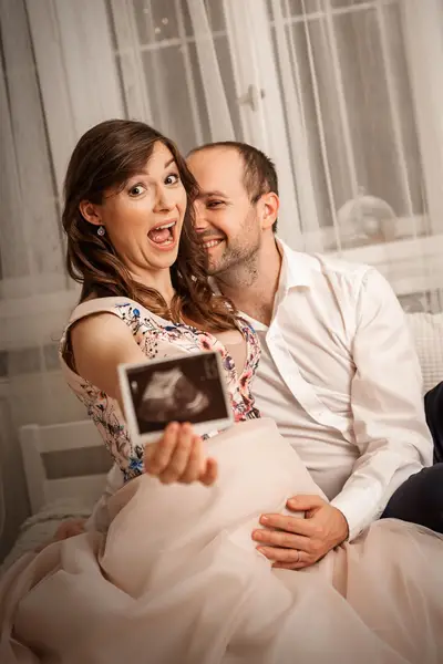 Těhotenské focení Helen Bui - Fotografie č. 8