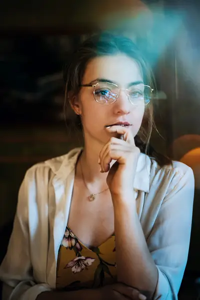 Ženský portrét - Fotografie č. 7