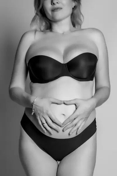 Těhotenské focení Barbora Houšková - Fotografie č. 2