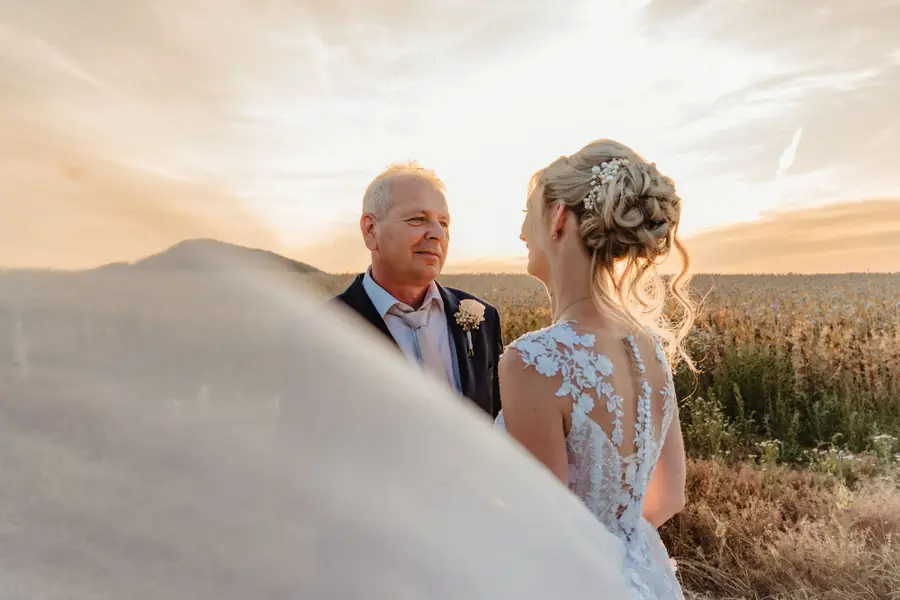 Svatební fotograf Bára Verešová - Fotografie č. 3
