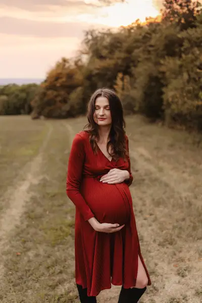 Těhotenské focení Bára Verešová - Fotografie č. 3