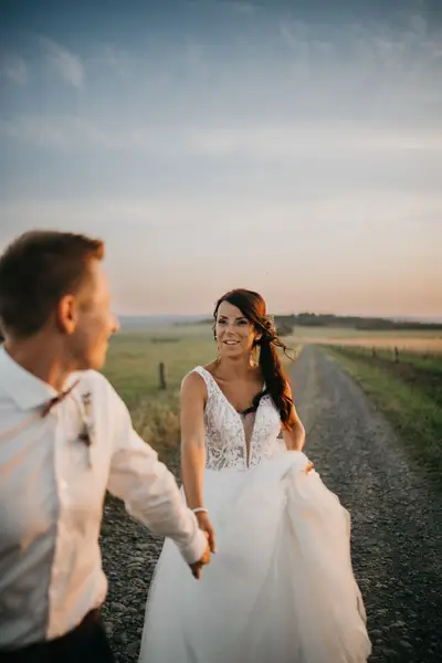Svatební fotograf Dominika Mlýnková - Fotografie č. 1