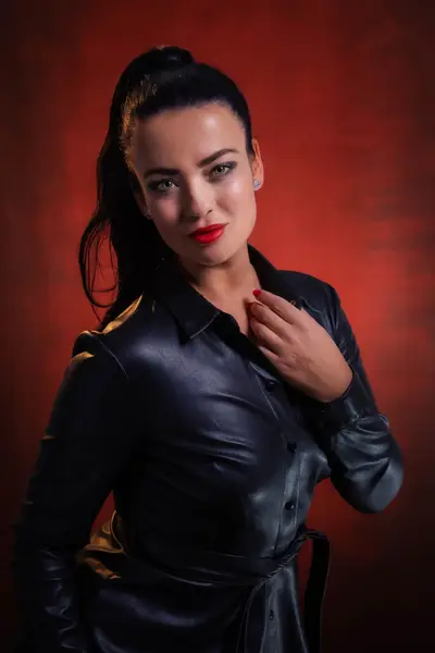Ženský portrét - Fotografie č. 9