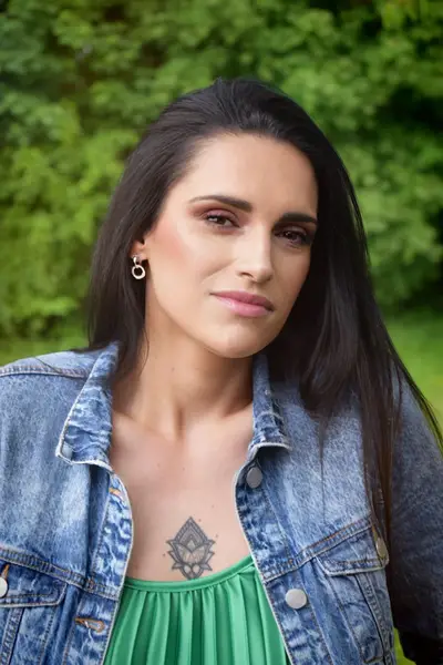 Ženský portrét - Fotografie č. 6