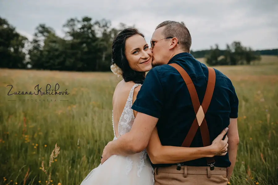 Svatební fotograf Zuzana Kubíčková - Fotografie č. 2