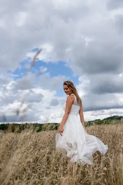 Ženský portrét Oksana Smola - Fotografie č. 1
