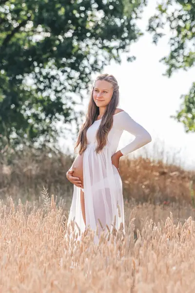 Těhotenské focení Petra Popadincová - Fotografie č. 7