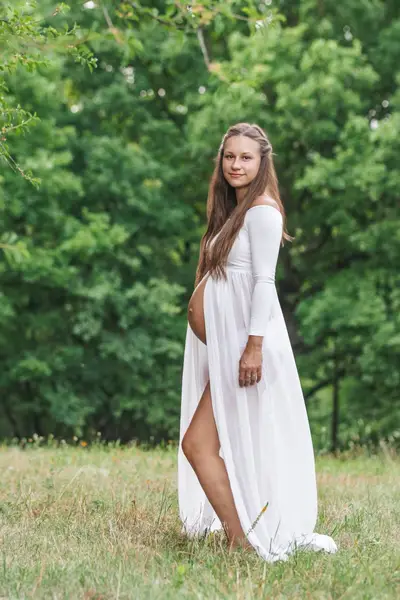 Těhotenské focení Petra Popadincová - Fotografie č. 5