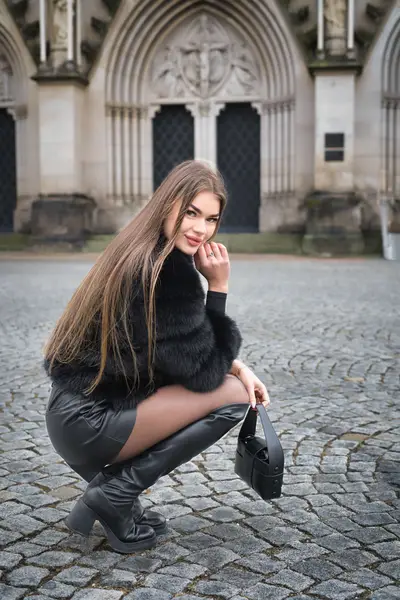 Ženský portrét - Fotografie č. 13