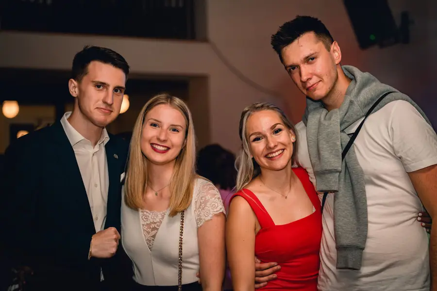 Focení maturitních plesů - Fotografie č. 11