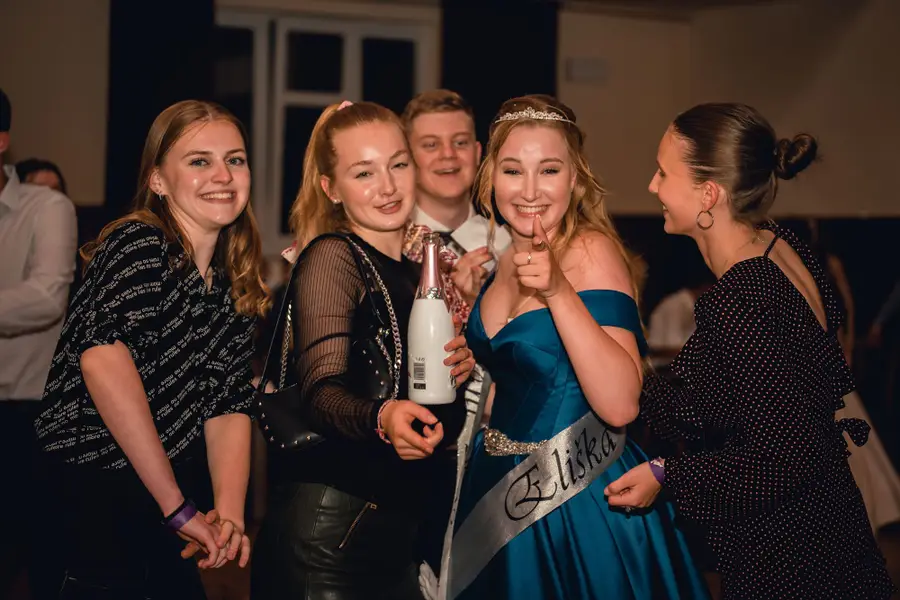 Focení maturitních plesů - Fotografie č. 13