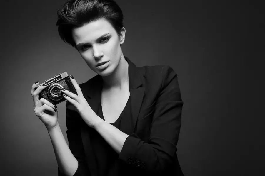 Ženský portrét - Fotografie č. 14