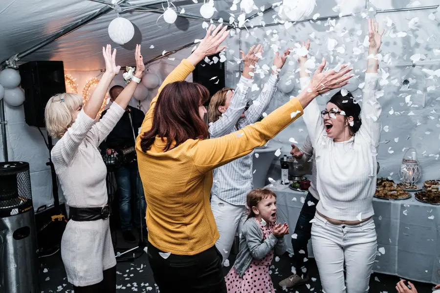 Svatební fotograf - Fotografie č. 16