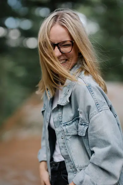 Ženský portrét Martin Bernard - Fotografie č. 3