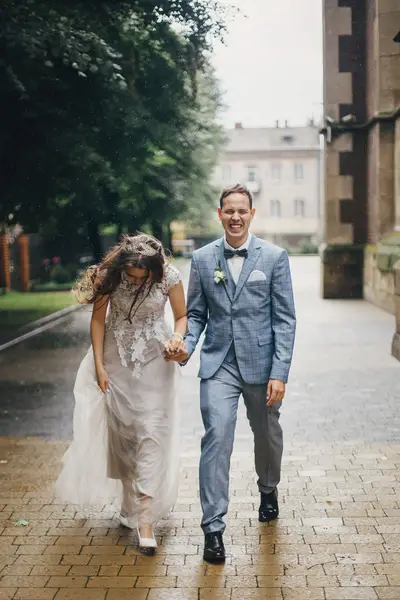 Svatební fotograf - Fotografie č. 24
