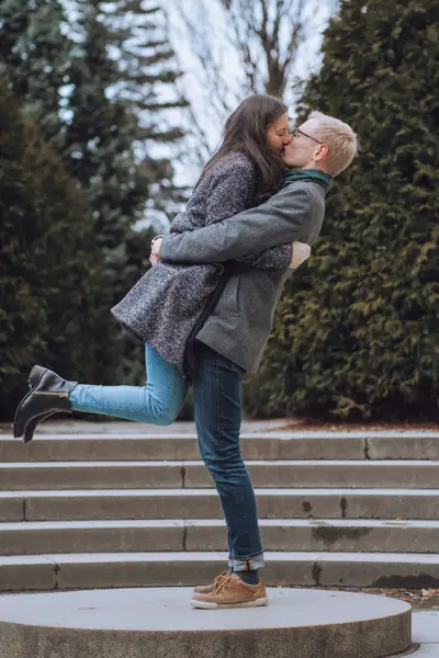 Párové focení Lizzie Wasilewska - Fotografie č. 8