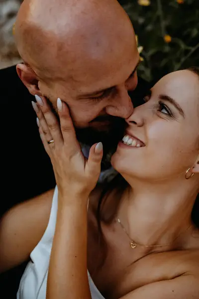 Svatební fotograf Julie Karvaiová - Fotografie č. 3
