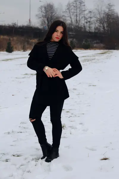 Ženský portrét - Fotografie č. 22
