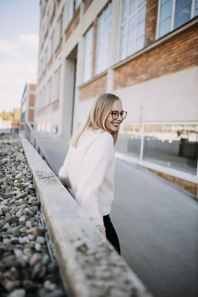 Ženský portrét - Fotografie č. 7