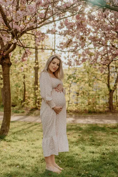 Těhotenské focení Tereza Musilová - Fotografie č. 2