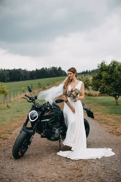 Svatební fotograf - Fotografie č. 1