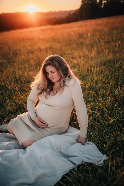 Těhotenské focení Monika Lacinová - Fotografie č. 10