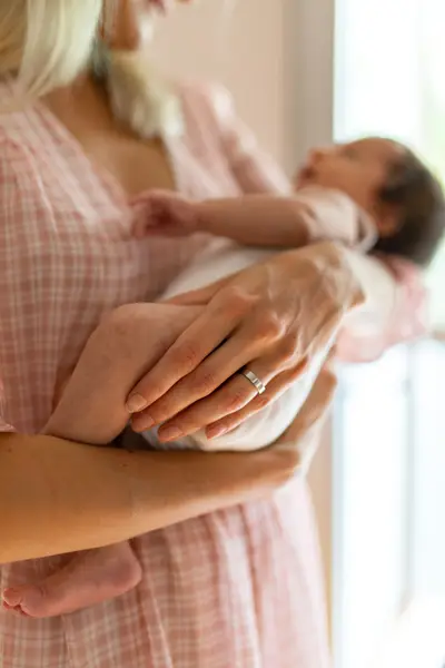 Newborn focení Klára Palm Hanzl - Fotografie č. 2