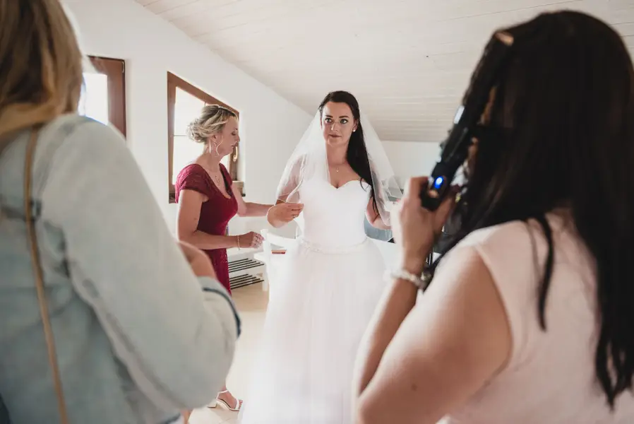 Svatební fotograf - Fotografie č. 23