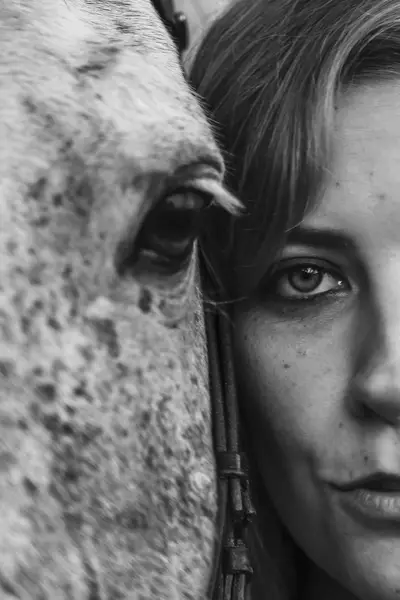 Ženský portrét Tomáš Mokrý - Fotografie č. 1