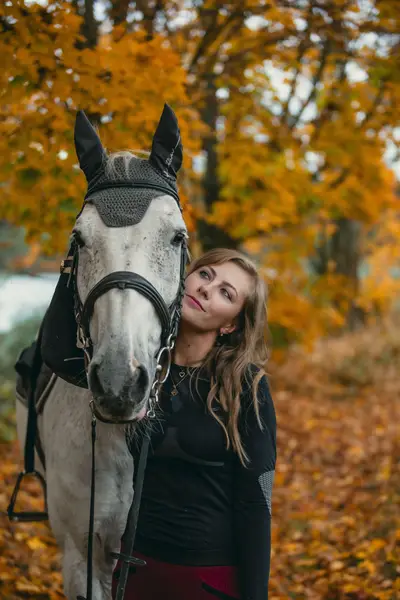 Ženský portrét Tomáš Mokrý - Fotografie č. 2