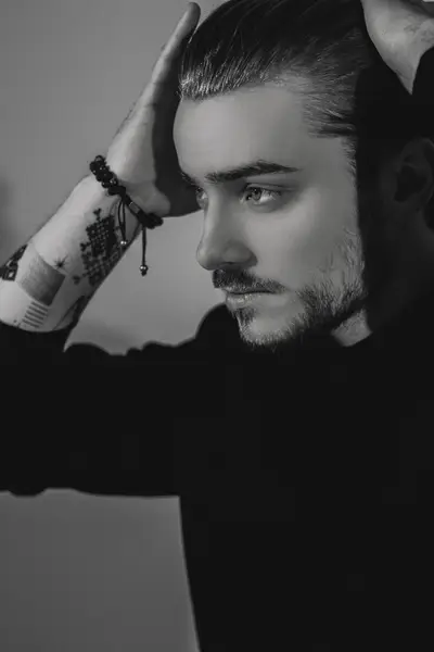 Mužský portrét Anna Boháčová - Fotografie č. 1