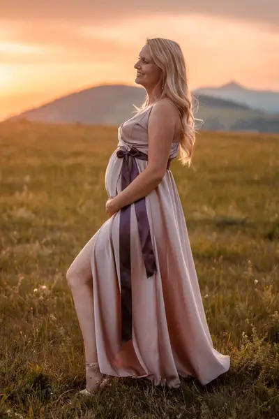 Těhotenské focení - Fotografie č. 12