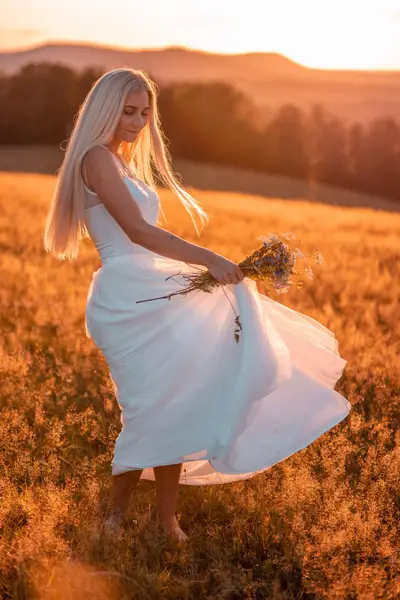 Ženský portrét - Fotografie č. 21
